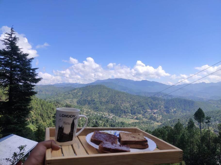 알모라 Little Himalayan Abode 빌라 외부 사진