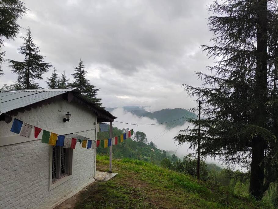 알모라 Little Himalayan Abode 빌라 외부 사진